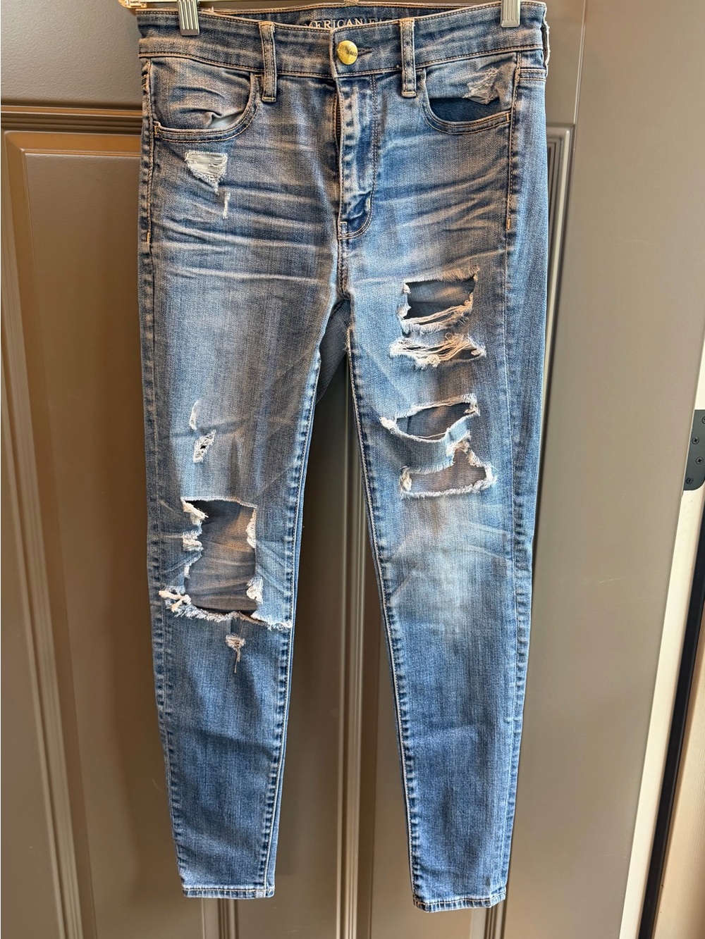 American Eagle Distressed Super Stretch Women's Hi-Rise Jegging, Size 6